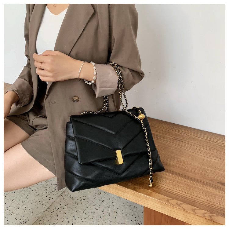 Stylish Fashion Chain Messenger Bag Crossbody Purse