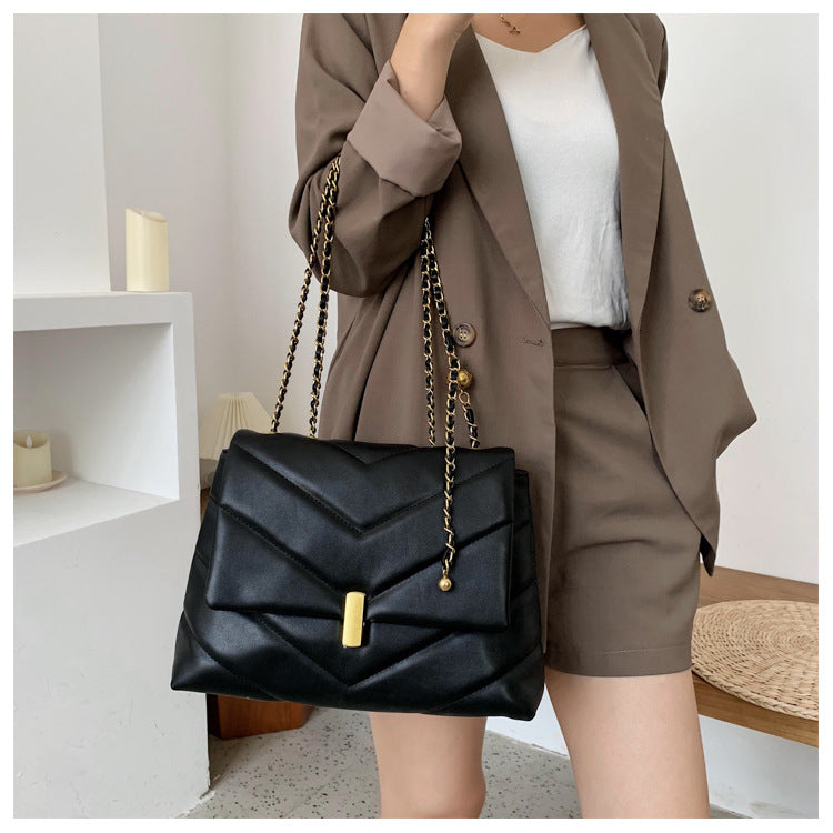 Stylish Fashion Chain Messenger Bag Crossbody Purse